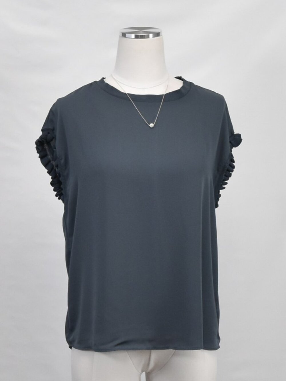 T Tahari